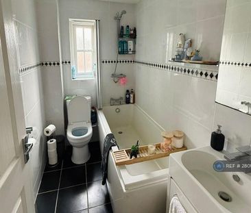 2 bedroom end of terrace house to rent - Photo 5