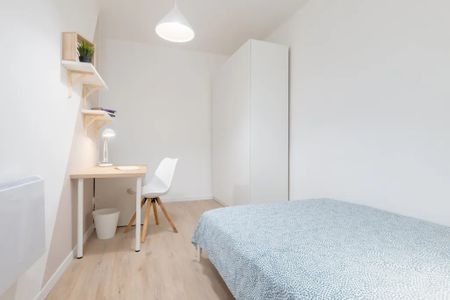 Via Federico Cordenons, Padova, Veneto 35128 - Photo 3