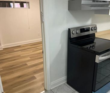 98 Frontenac Avenue #2 - Photo 6