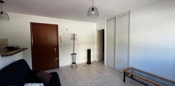 Location Appartement 1 pièce 21m² CANNES 06150 - Photo 2