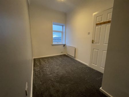 2 bed terraced house to rent in Henry Street, Blackburn, BB1 - Photo 4
