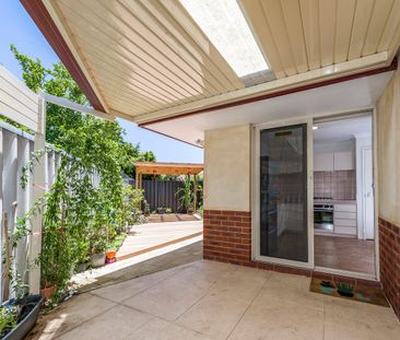Double Catchment! Rossmoyne & Applecross school zone! Don't miss th... - Photo 6