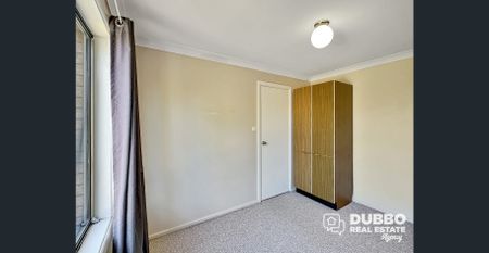 TWO BEDROOM UNIT, CLOSE TO CBD - Photo 3