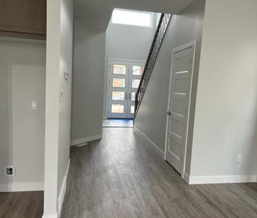 For Lease - 101 Marconi Court, London East, Ontario - Photo 1