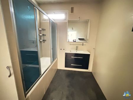 Location Appartement 3 pièces 71m² COURBEVOIE 92400 - Photo 5