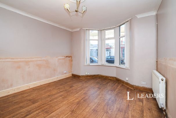 3 bedroom house to rent Craigburn Road, Liverpool, L13 - Photo 1