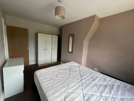 Eccles New Road, Salford - Photo 4