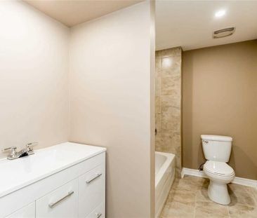 For Lease - 8 Charlemagne Avenue Unit# Lower, Barrie, Ontario - Photo 4