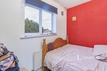 property to rent Ambleside Way, Leicester, Leicestershire, LE2 - Photo 3