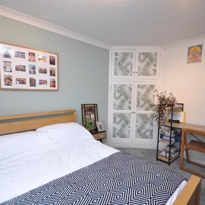 Danebury Drive, York - Photo 1