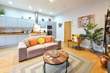 1 bedroom flat to rent - Photo 2