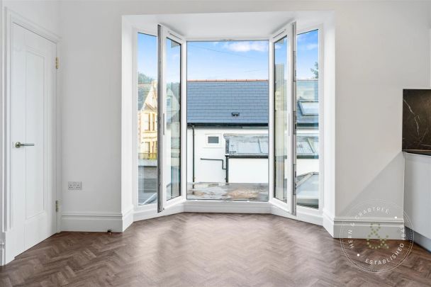 2 Bedroom Apartment - Conversion - Photo 1