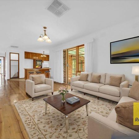 4 BEDROOM HOME - Photo 2