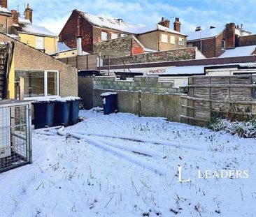 High Street, Lowestoft, Suffolk, NR32 - Photo 3