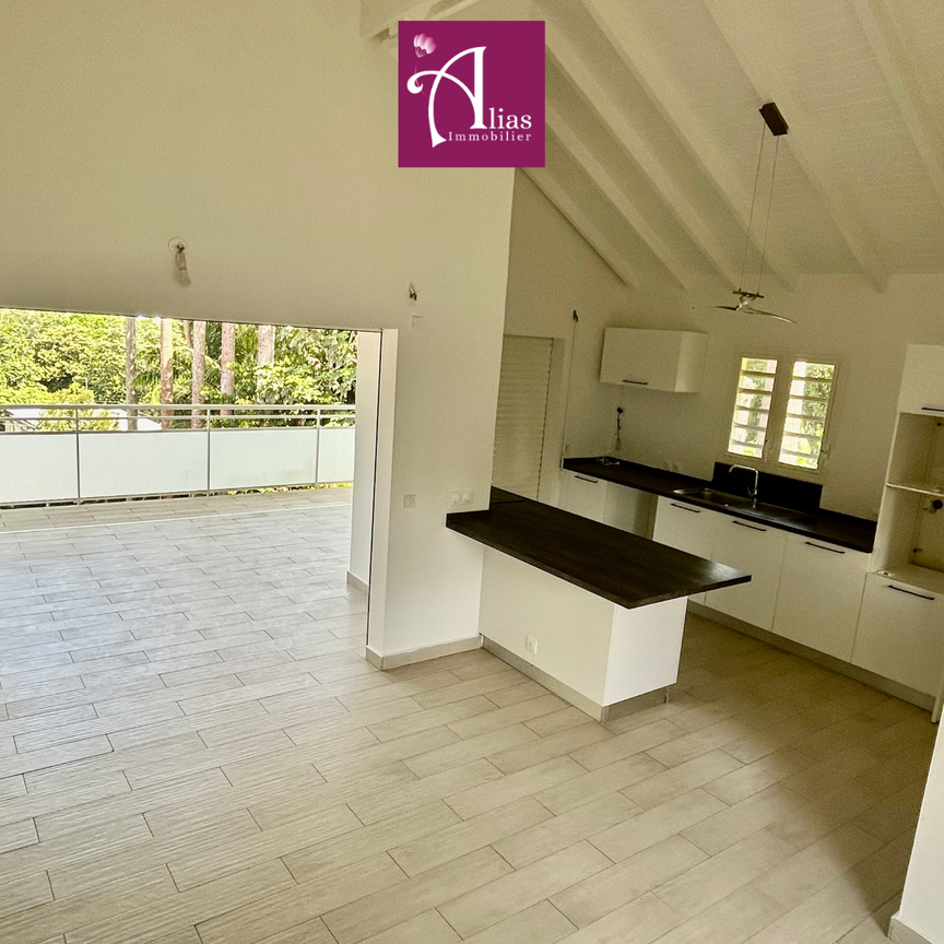 Location Maison 6 pièces 163m² PETIT BOURG 97170 - Photo 1