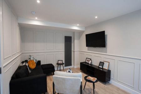 Telephone #68 - Photo 3