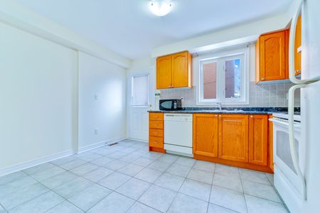 For Lease - 16B Gower Street Unit# Main, Toronto, Ontario - Photo 5