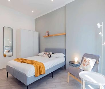 Via Francesco Buonamici, Rome, Lazio 00173 - Photo 4