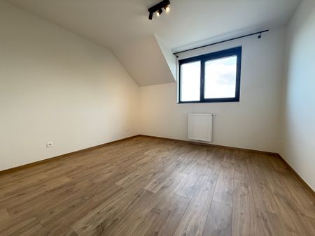 Twee-slaapkamerappartement op een centrale ligging in Ooigem. - Photo 3