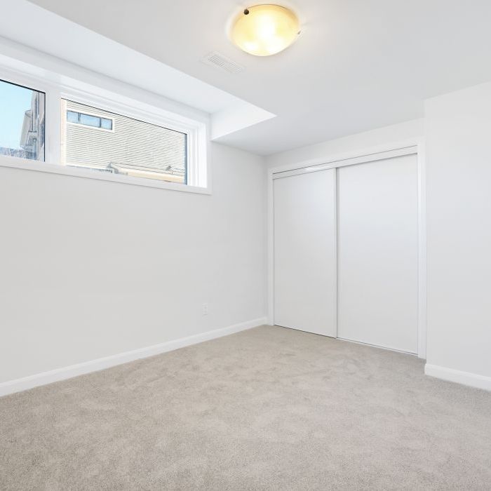 For Lease - 1031 Creekway Private Unit# 1031, Kanata, Ontario - Photo 1