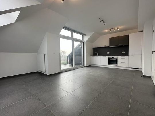 Appartement te huur - Photo 1