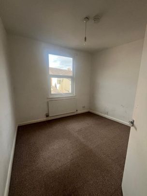 3 bedroom apartment to rent - Photo 1