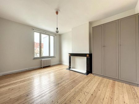 Chatelain/Flagey : Superb 4 bedroom house + garden - Photo 2