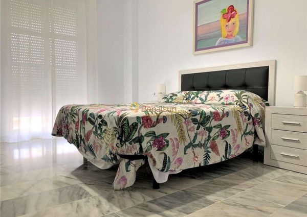 For rent HALF SEASON 1/9/2025 30/6/2026 Nice apartment with sea views in Fuengirola