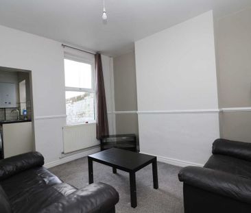 2 bedroom house to rent - Photo 1