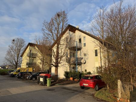 Gemütliche Garçonnière in Traun Nähe Bahnhof: Balkon, Fußbodenheizung & Gartenidylle! - Photo 2
