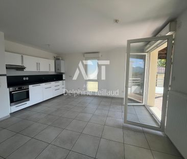 Location Appartement 3 pièces 65m² ST ISMIER 38330 - Photo 2