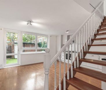 3 bedroom maisonette to rent - Photo 1