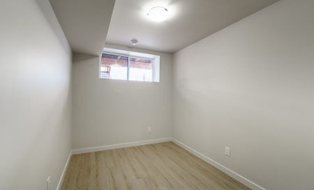 106 Renfrew - Photo 4