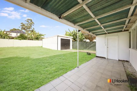Bright & Spacious Home Offering Easy Family Living - Photo 2