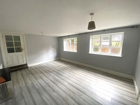 1 bedroom semi-detached house to rent - Photo 2