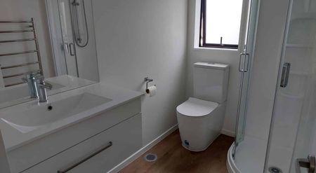 2 Bedroom Townhouse in Phillipstown - Photo 4