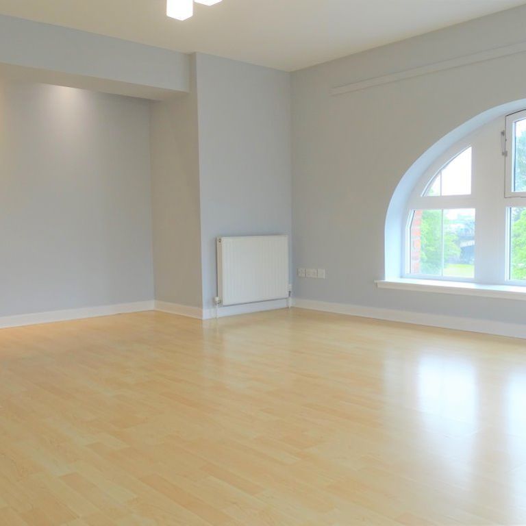 2 Bed Flat, West Street, G5 - Photo 1