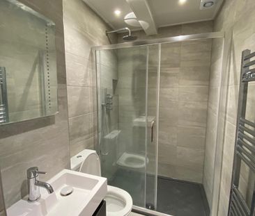 4 Bed Terraced House, Curzon Street, RG30 - Photo 6