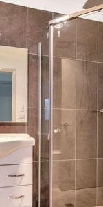 Contemporary Living - Photo 4