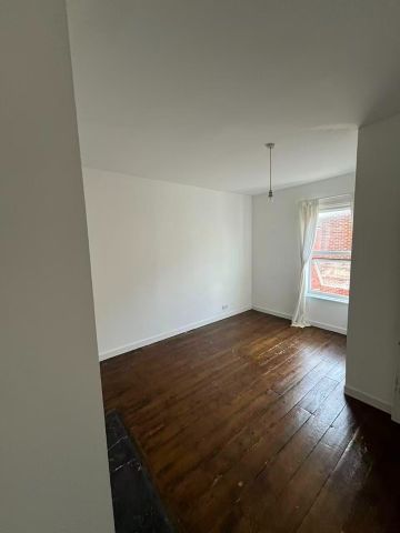 3 Bed Semi-Detached House, Forster Road, SO14 - Photo 5