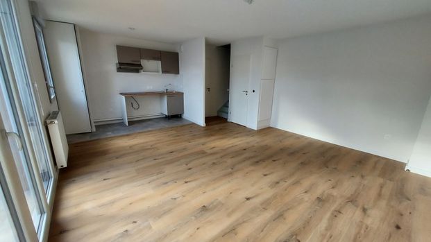 Location Appartement 3 pièces 62m² BRUGUIERES 31150 - Photo 1