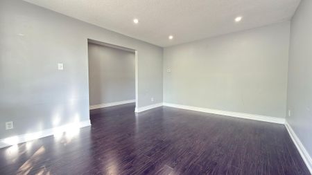 For Lease - 7684 Netherwood Road, Mississauga, Ontario - Photo 2