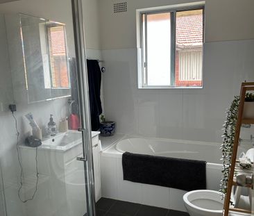 Marrickville - Photo 2