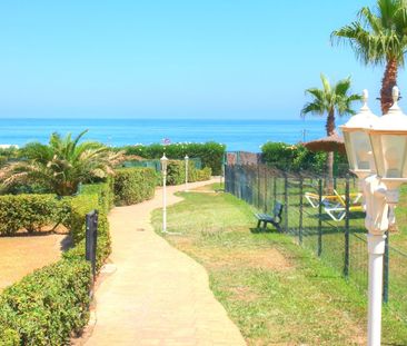 Townhouse · Estepona - Photo 4