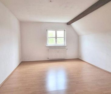 Tolle 3Zi-Whg. – Einbauküche – Tageslichtbad mit Badewanne – Natur ... - Foto 1