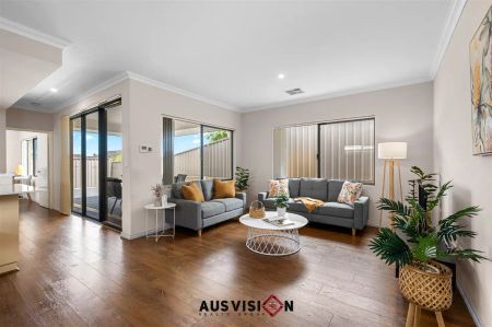 28a Kingston Place, Kardinya WA 6163 - Photo 2