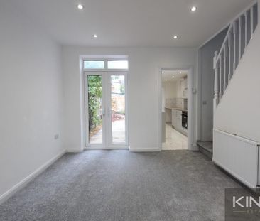 3 bedroom terraced house to rent - Photo 2