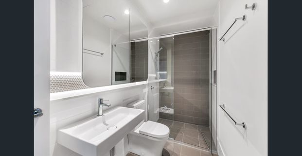 Valencia Residences - Photo 1