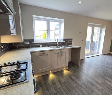 14 Howgate Drive, Eastfield, Scarborough - Photo 2