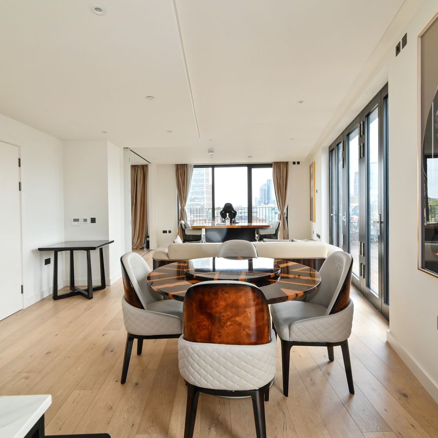 Penthouse, Clarendon Court, EC1Y, London - Photo 1